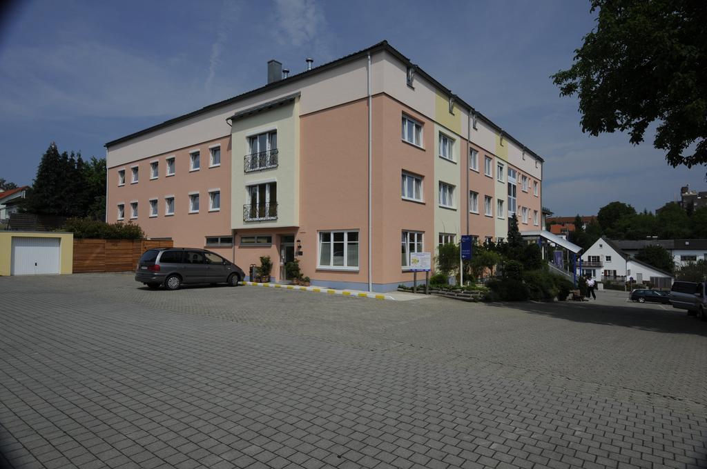 Hotel Apollo Garni Ratisbona Exterior foto