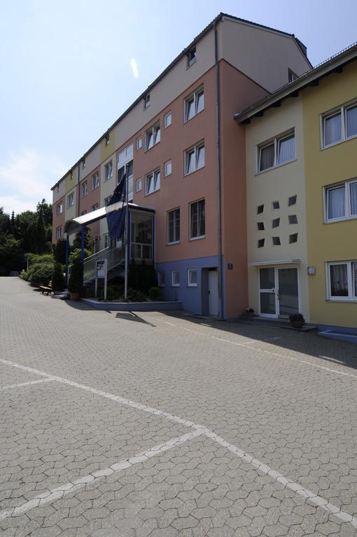 Hotel Apollo Garni Ratisbona Exterior foto